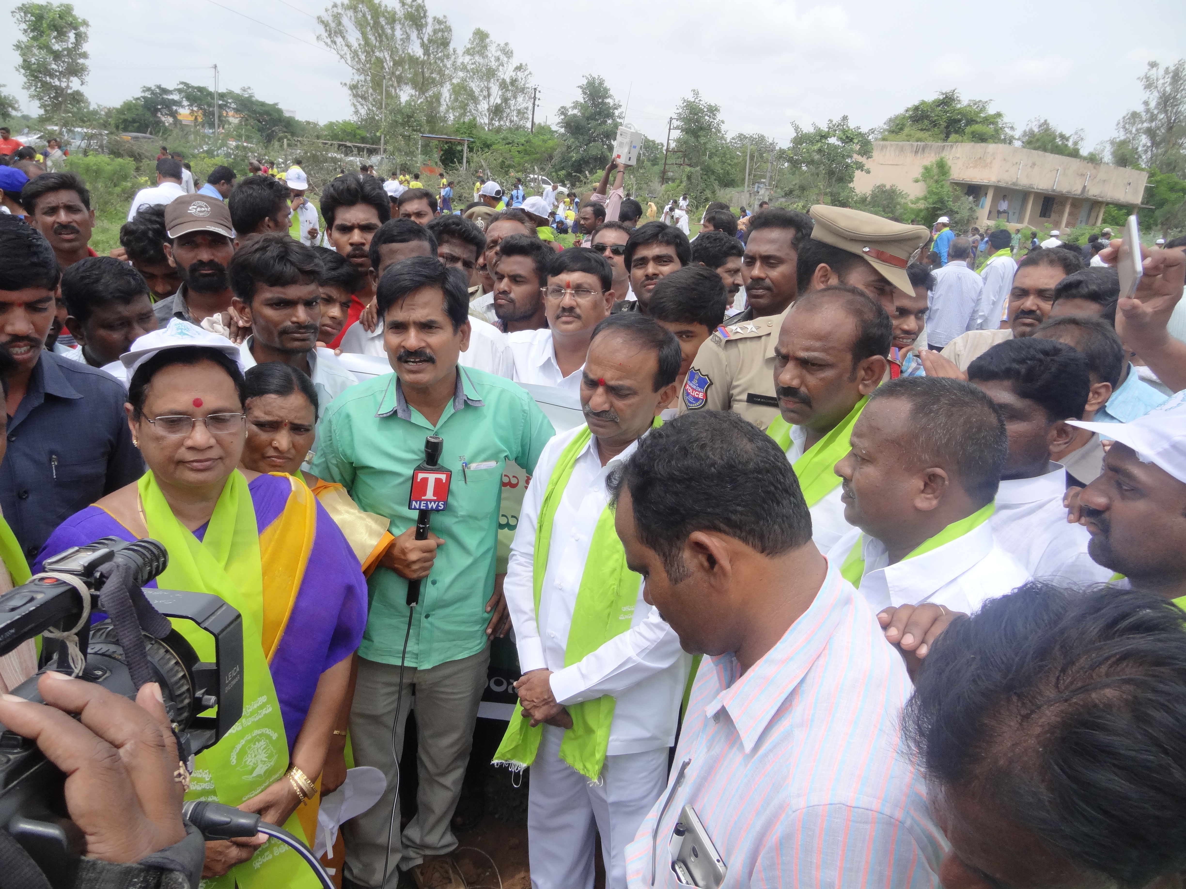 Plantation at College by Hon Minister