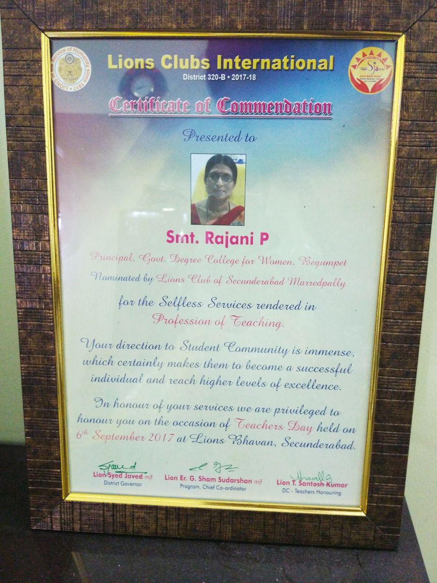 Principal Dr. P.Rajani M.Sc ,Ph.D received  commendation certificate for the selfless services rendered in professional of teaching by Lions club of Secunderanad Maredpally on 06/09/2017