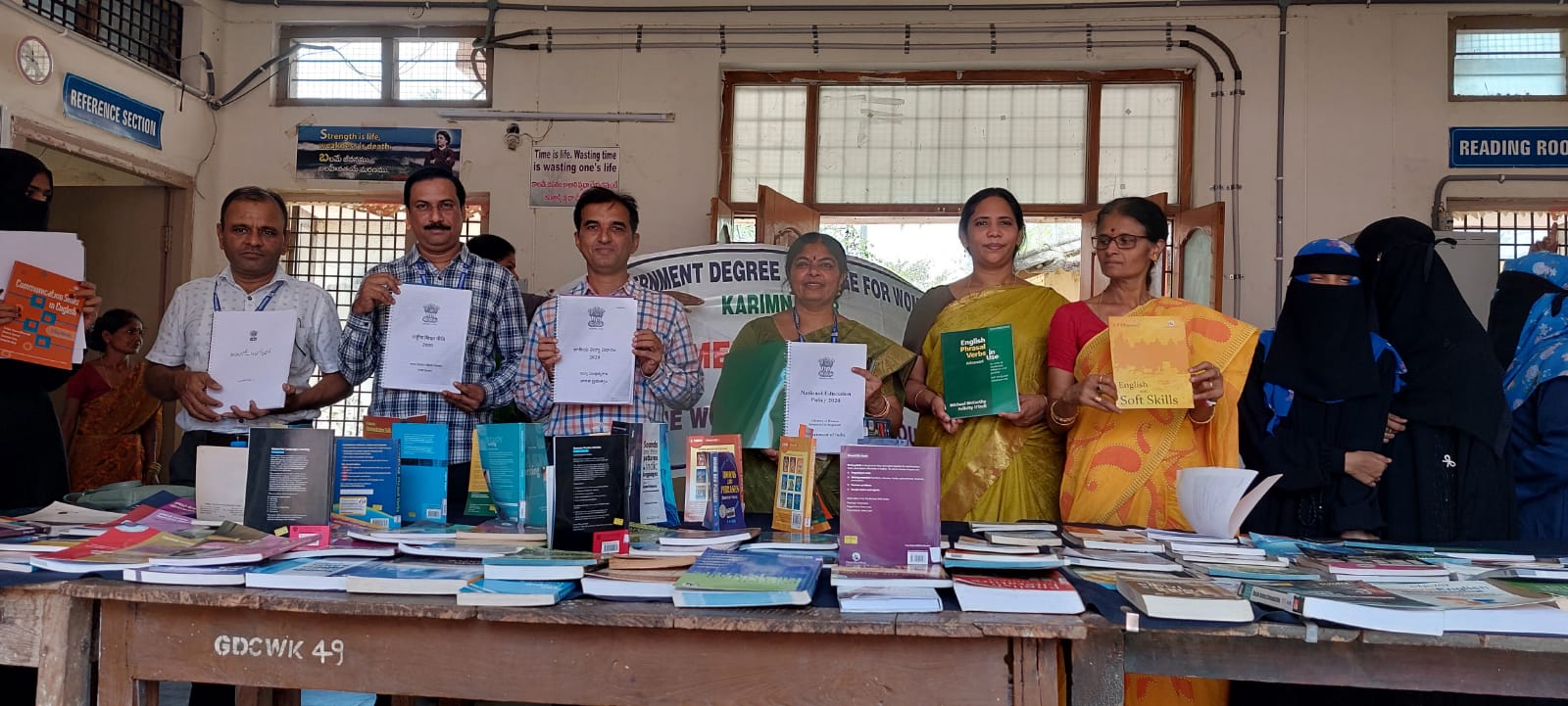 Dept.of English English conducted a Book Exhibition
